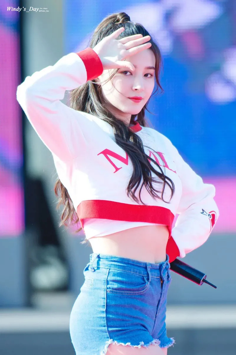 Sự hết thời của mỹ nh&acirc;n đẹp nhất thế giới: Đang nổi tiếng th&igrave; &ldquo;mất t&iacute;ch&rdquo; kỳ lạ, ca h&aacute;t đ&oacute;ng phim kh&ocirc;ng ai biết- Ảnh 3.