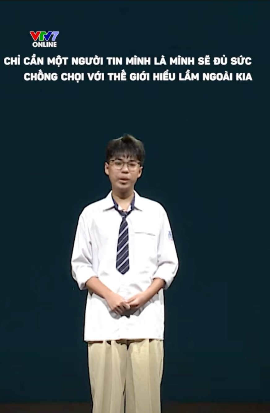Từng là lớp trưởng "chuyên quyền" thét ra lửa, nam sinh Hà Nội thay đổi 180 độ nhờ câu nói quá "đắt" của cô giáo- Ảnh 2. Từng là lớp trưởng "chuyên quyền" thét ra lửa, nam sinh Hà Nội thay đổi 180 độ nhờ câu nói quá "đắt" của cô giáo- Ảnh 2.