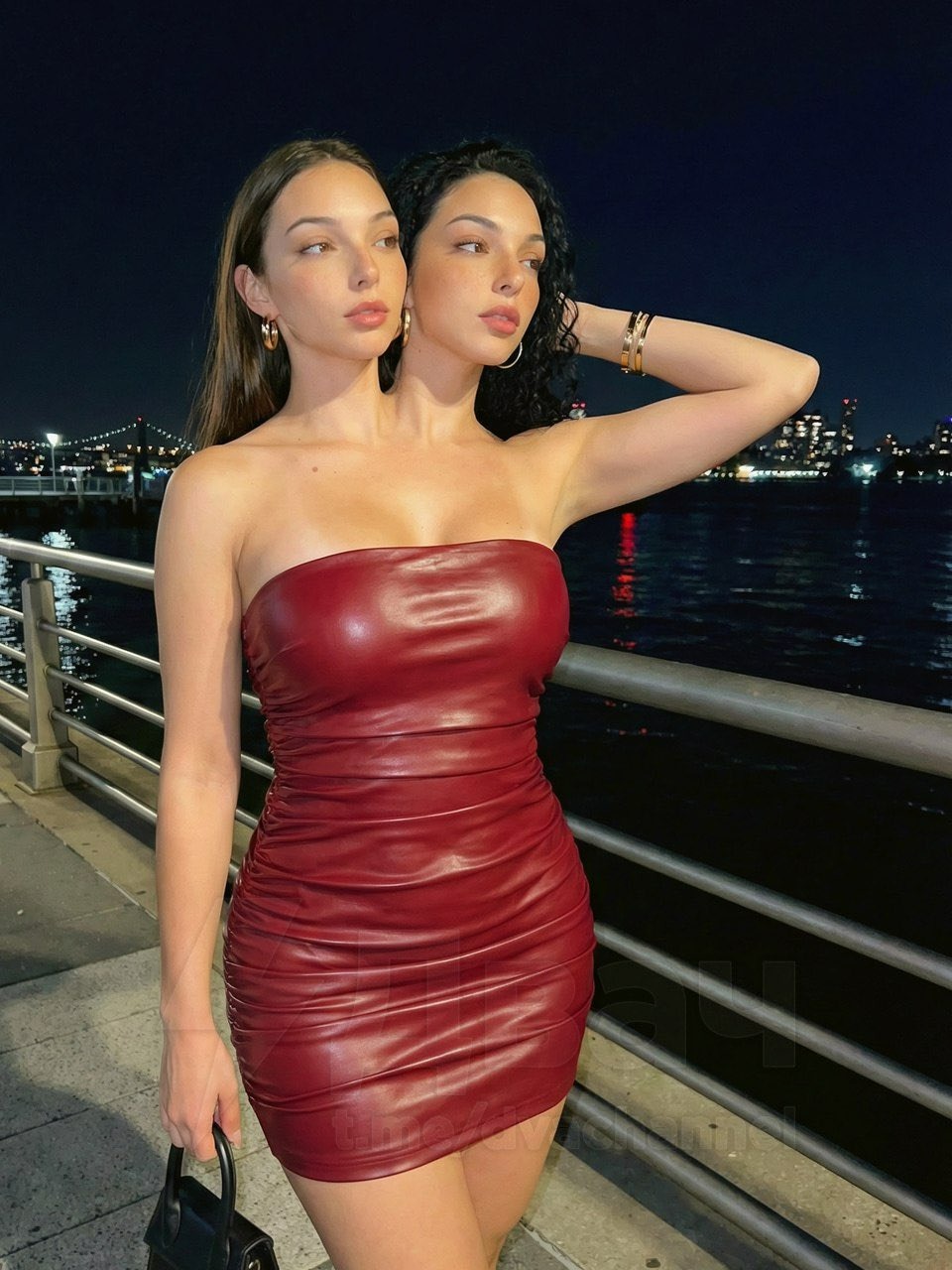 C&uacute; lừa ngoạn mục của kỷ nguy&ecirc;n số: Cặp song sinh d&iacute;nh liền "vạn người m&ecirc;" n&agrave;y thực chất l&agrave; sản phẩm của AI- Ảnh 5.