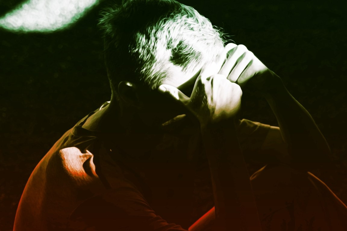 Kiểm so&aacute;t bệnh t&acirc;m thần ổn định suốt nhiều năm, người đ&agrave;n &ocirc;ng bất ngờ t&aacute;i ph&aacute;t loạn thần v&agrave; phải nhập viện v&igrave; tin v&agrave;o 