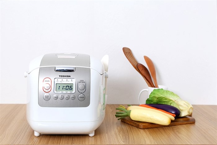 Vợ đột nhi&ecirc;n khen nồi cơm nấu nhanh, t&ocirc;i kiểm tra th&igrave; ph&aacute;t hiện sự thật lạnh người: 