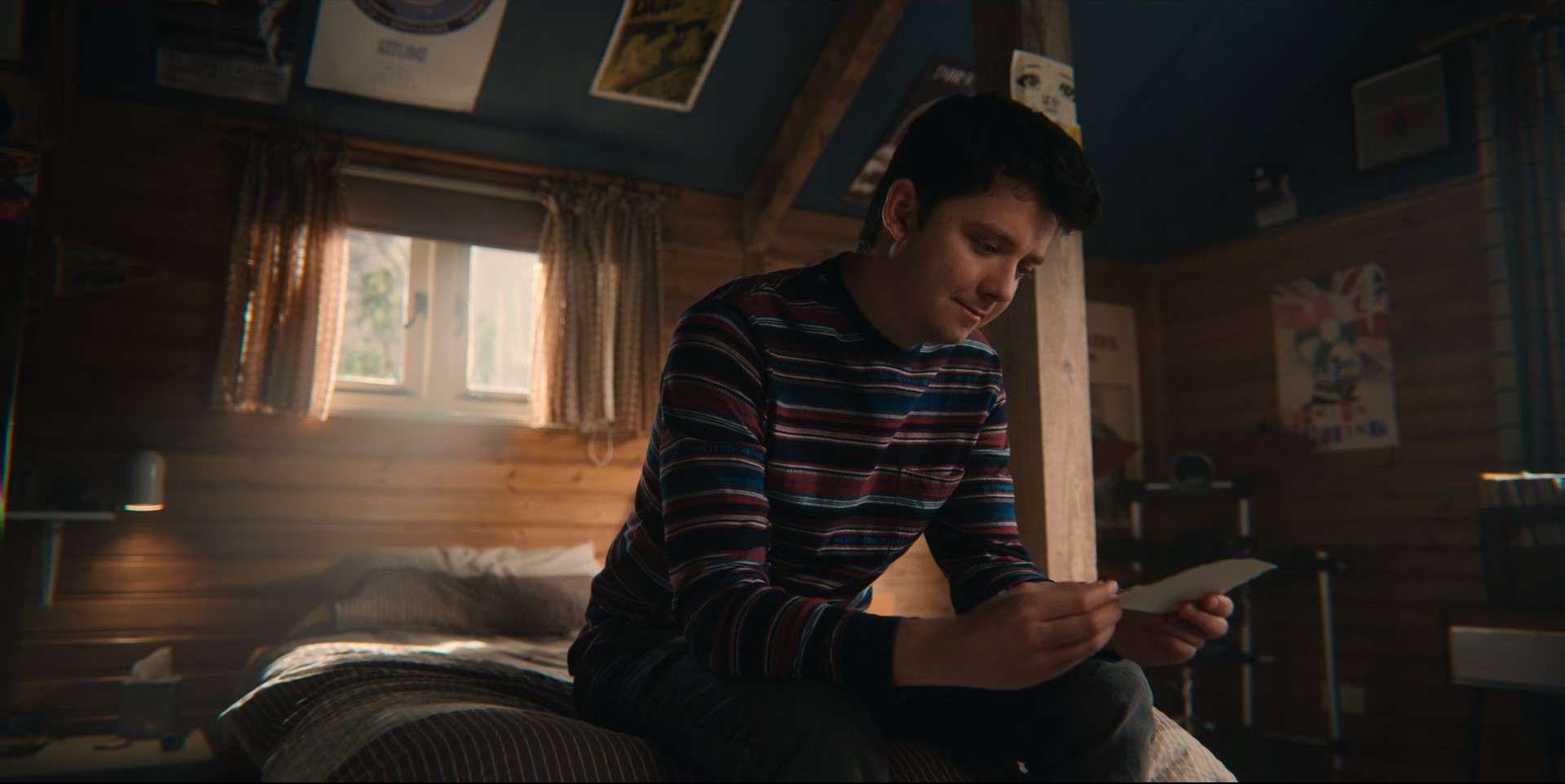 Xem phim Sex Education, t&ocirc;i kh&oacute;c nấc khi nghe con g&aacute;i thốt l&ecirc;n: "Mẹ chưa bao giờ đứng về ph&iacute;a con!"- Ảnh 1.