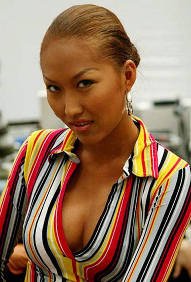 Nữ diễn vi&ecirc;n l&agrave; ngoại lệ của Vbiz: 18 năm trước ai cũng ch&ecirc; xấu, giờ nh&igrave;n lại mới thấy đẹp sang trước cả thời đại- Ảnh 2.