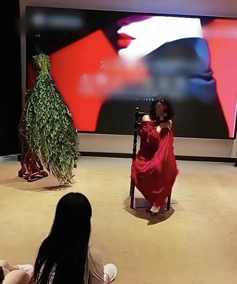 Ph&aacute;t hiện h&agrave;ng chục người đồng loạt chuyển khoản 330 triệu đồng cho 1 người phụ nữ SN 1978 tự xưng &ldquo;chuy&ecirc;n gia&rdquo;- Ảnh 2.