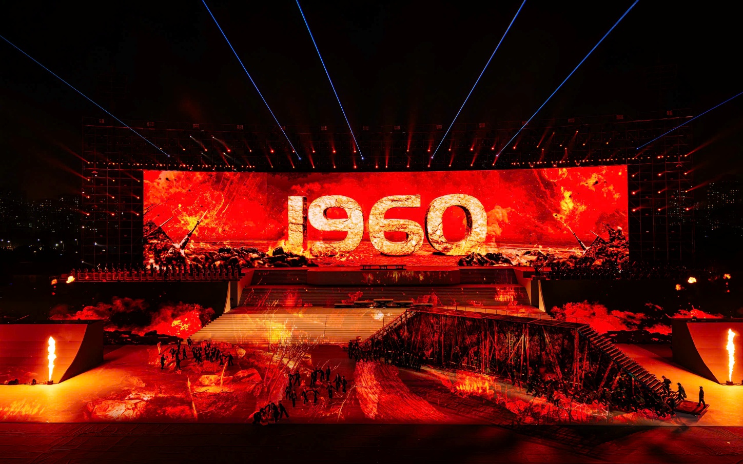 &ldquo;Dưới l&aacute; cờ vẻ vang của Đảng&rdquo; g&oacute;p phần viết tiếp trang sử h&agrave;o h&ugrave;ng của d&acirc;n tộc- Ảnh 4.