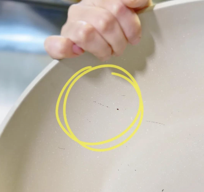 Vỡ mộng thật sự: 5 m&oacute;n đồ d&ugrave;ng tưởng rẻ m&agrave; h&oacute;a đắt, đ&atilde; tốn tiền lại rước phiền- Ảnh 2.