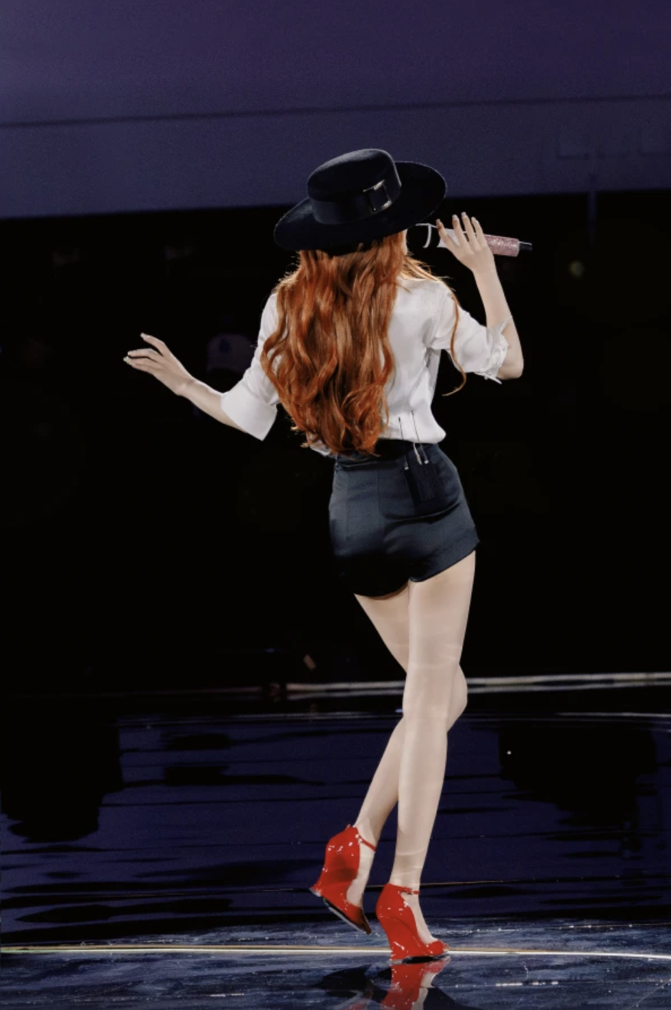 "T&oacute;c n&acirc;u Triệu Lộ Tư" g&acirc;y sốt khắp nơi: Khiến da s&aacute;ng bật tone, rất hợp mấy ng&agrave;y Tết- Ảnh 5.