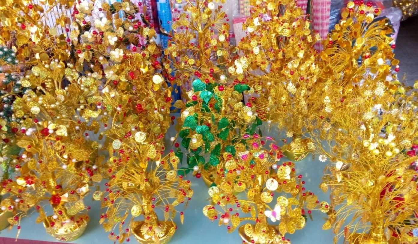 Chuy&ecirc;n gia hướng dẫn 4 nguy&ecirc;n tắc d&acirc;ng hoa thờ c&uacute;ng: Kỵ d&acirc;ng nụ, kh&ocirc;ng d&ugrave;ng hoa giả, kh&ocirc;ng tự t&aacute;ch c&aacute;nh uốn nắn- Ảnh 2.