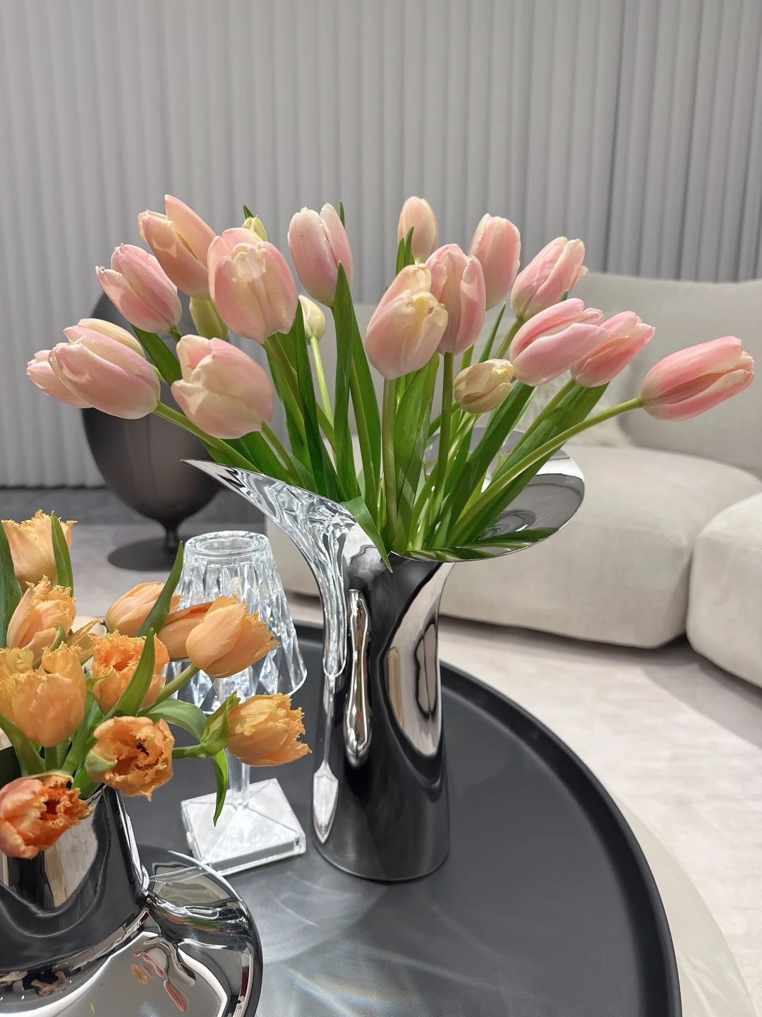 Đừng chỉ cắm lay ơn hay thược dược, Tết n&agrave;y thử ngay lo&agrave;i hoa "đổi m&agrave;u" diệu kỳ: Ban đầu trắng muốt, c&agrave;ng ngắm c&agrave;ng ra tiền!- Ảnh 21.