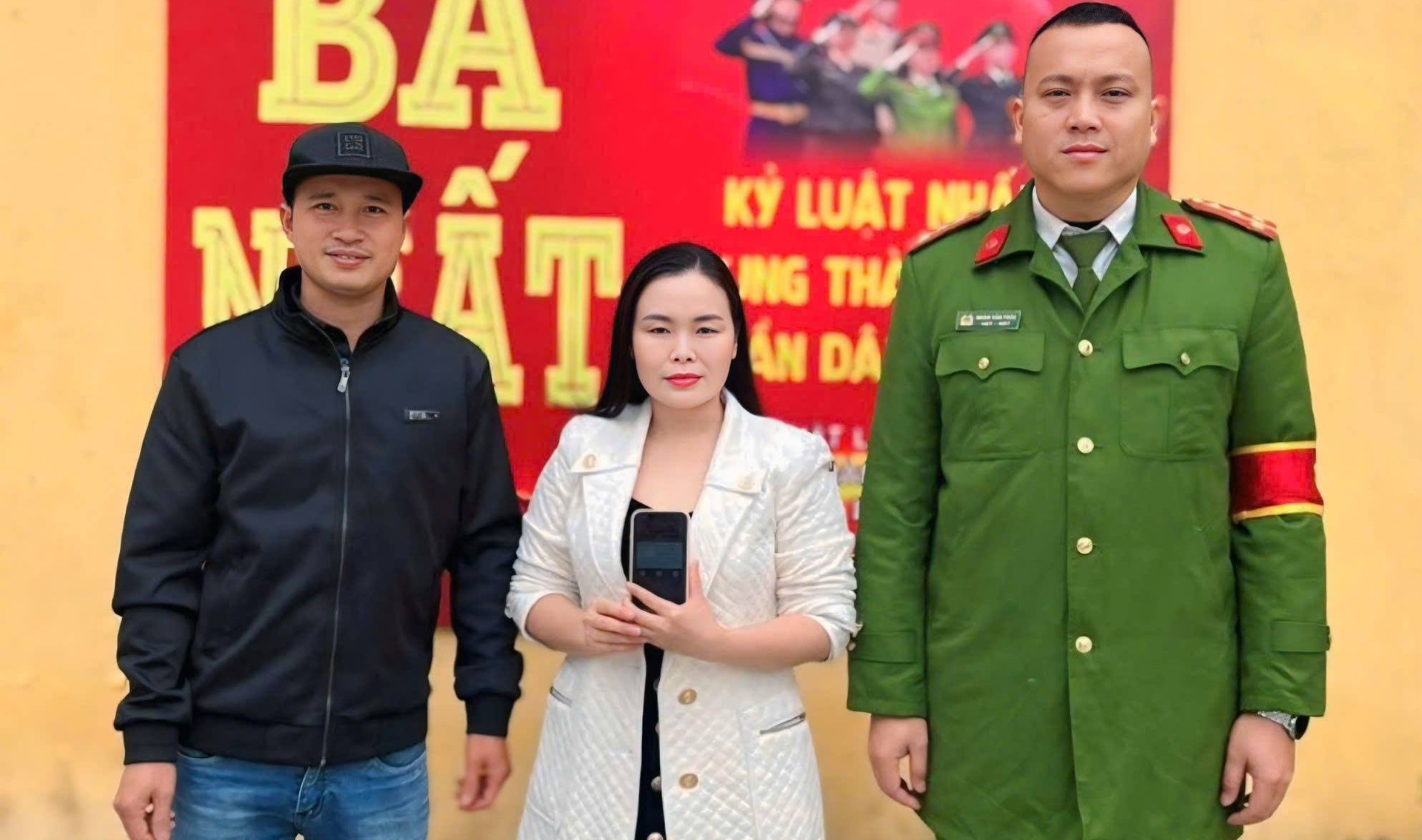 T&agrave;i khoản c&aacute; nh&acirc;n của người phụ nữ SN 1978 c&oacute; giao dịch 400 triệu đồng: C&ocirc;ng an v&agrave;o cuộc l&agrave;m r&otilde; nguồn gốc số tiền- Ảnh 1.