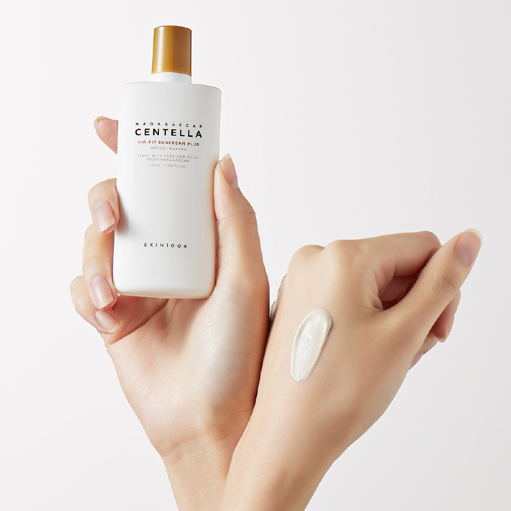 B&iacute; quyết tối giản quy tr&igrave;nh skincare năm 2026 của chị em: S&aacute;ng 3 bước gọn nhẹ, nhưng chống l&atilde;o h&oacute;a mạnh- Ảnh 3.