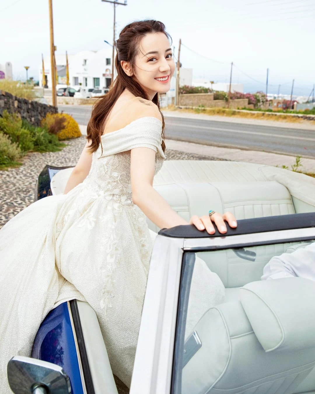 Kh&ocirc;ng c&ocirc; d&acirc;u n&agrave;o đẹp bằng Địch Lệ Nhiệt Ba!- Ảnh 3.