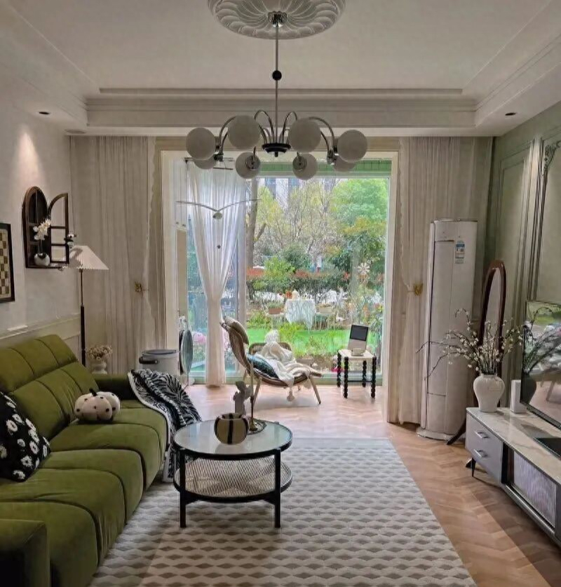 Bất chấp mọi lời khuy&ecirc;n, mua căn hộ tầng một c&oacute; s&acirc;n: S&aacute;u th&aacute;ng sau, chủ nh&acirc;n phải bật kh&oacute;c khi rao b&aacute;n lại- Ảnh 1.