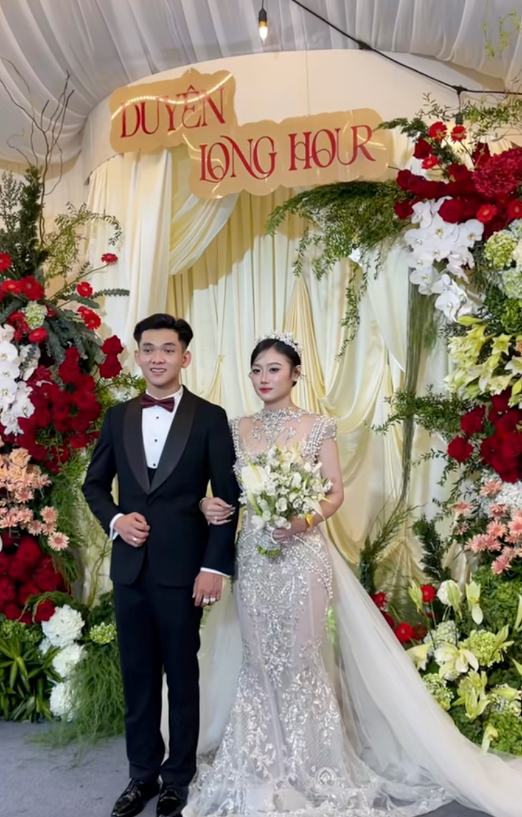 C&ocirc; d&acirc;u T&acirc;y Ninh lấy chồng Campuchia: Cận cảnh dinh thự mang t&ecirc;n c&ocirc; d&acirc;u v&agrave; m&agrave;n "rước đại gia về ở rể" c&oacute; 1-0-2- Ảnh 15.