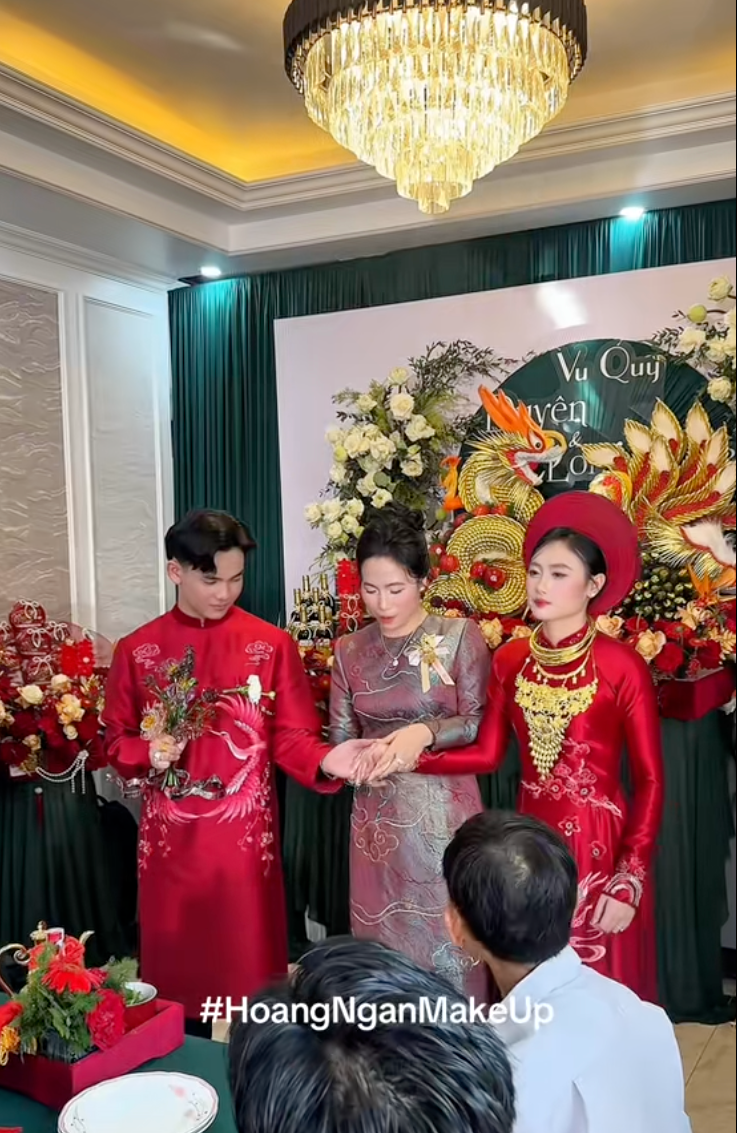 C&ocirc; d&acirc;u T&acirc;y Ninh lấy chồng Campuchia: Cận cảnh dinh thự mang t&ecirc;n c&ocirc; d&acirc;u v&agrave; m&agrave;n "rước đại gia về ở rể" c&oacute; 1-0-2- Ảnh 2.