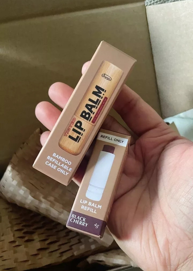 Thỏi son dưỡng 250k m&agrave; h&uacute;t hơn 21 triệu lượt xem v&igrave; l&ecirc;n m&ocirc;i qu&aacute; xinh, 20k comment to&agrave;n xin link mua đi&ecirc;n cuồng- Ảnh 5.