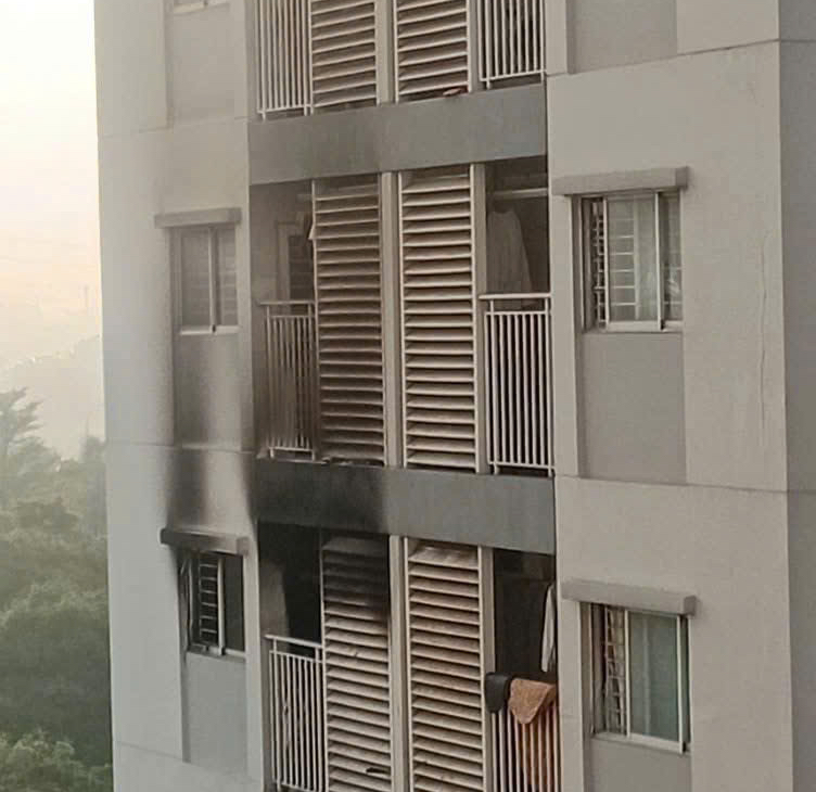 Người mẹ v&agrave; b&eacute; g&aacute;i 9 tuổi trong vụ ch&aacute;y căn hộ chung cư đ&atilde; tử vong- Ảnh 1.