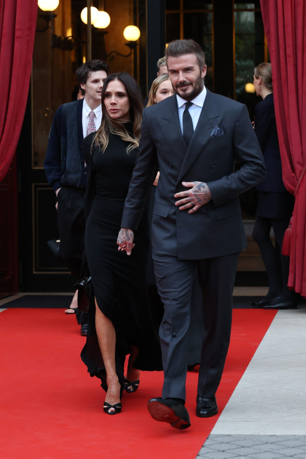 Victoria Beckham l&ecirc;n hương ng&ugrave;n ngụt sau khi bị con trai xem thường- Ảnh 2.