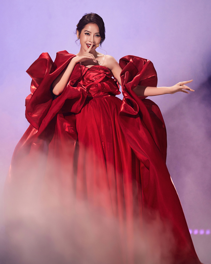 Mỹ nh&acirc;n đẹp nhất Việt Nam: Gia đ&igrave;nh c&oacute; 3 người mang qu&acirc;n h&agrave;m Đại t&aacute;, đi thi quốc tế l&agrave;m rạng danh nước nh&agrave;- Ảnh 3.