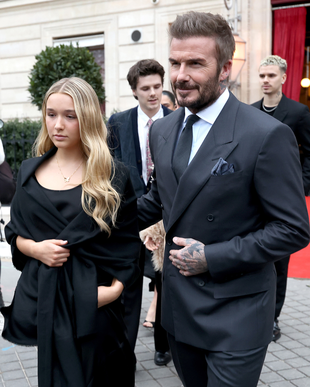 Nhà Beckham kéo quân đi Nhà Beckham kéo quân đi