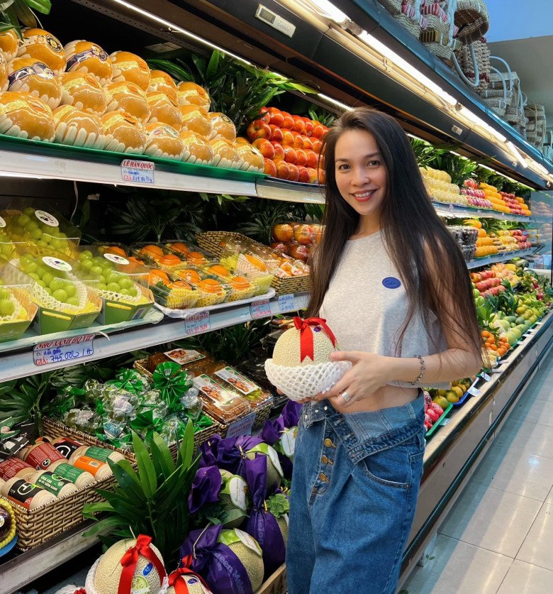 Vbiz c&oacute; mỹ nh&acirc;n U45 vẫn trẻ như g&aacute;i đ&ocirc;i mươi, b&iacute; quyết từ th&oacute;i quen ăn chay giản dị- Ảnh 9.