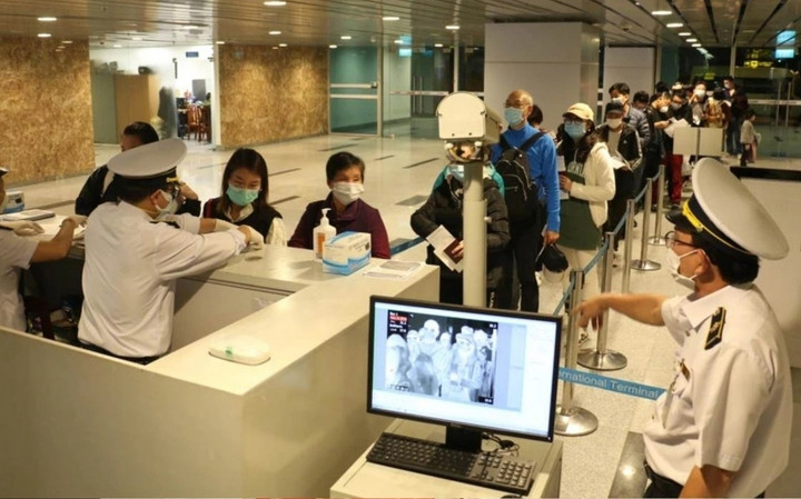 Virus Nipah g&acirc;y vi&ecirc;m m&agrave;ng n&atilde;o, c&oacute; hệ số l&acirc;y nhiễm thấp hơn COVID-19- Ảnh 2.