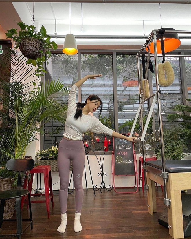 Nữ idol g&atilde;y cổ v&igrave; tập pilates- Ảnh 7.