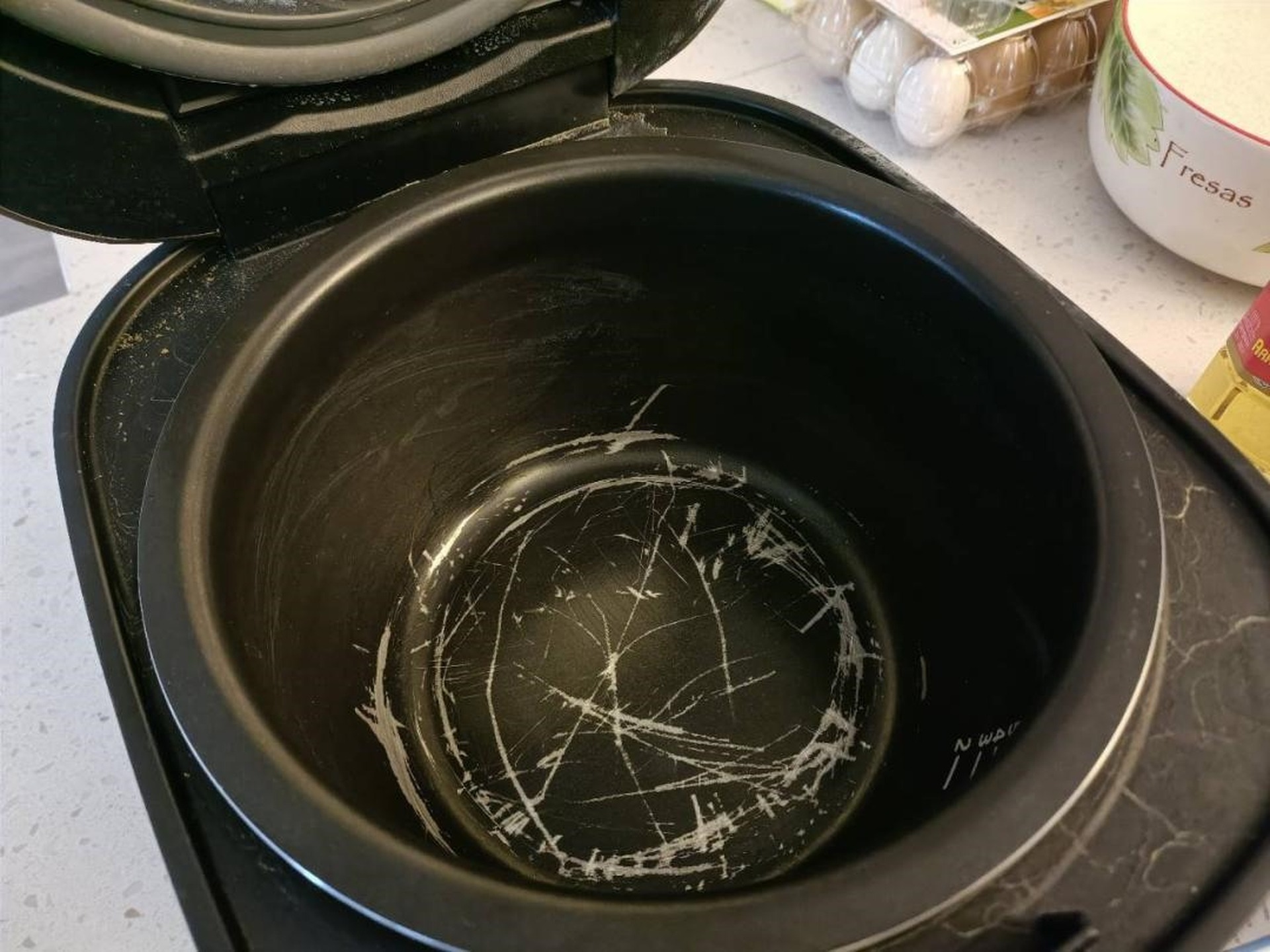 Vợ đột nhi&ecirc;n khen nồi cơm nấu nhanh, t&ocirc;i kiểm tra th&igrave; ph&aacute;t hiện sự thật lạnh người: 