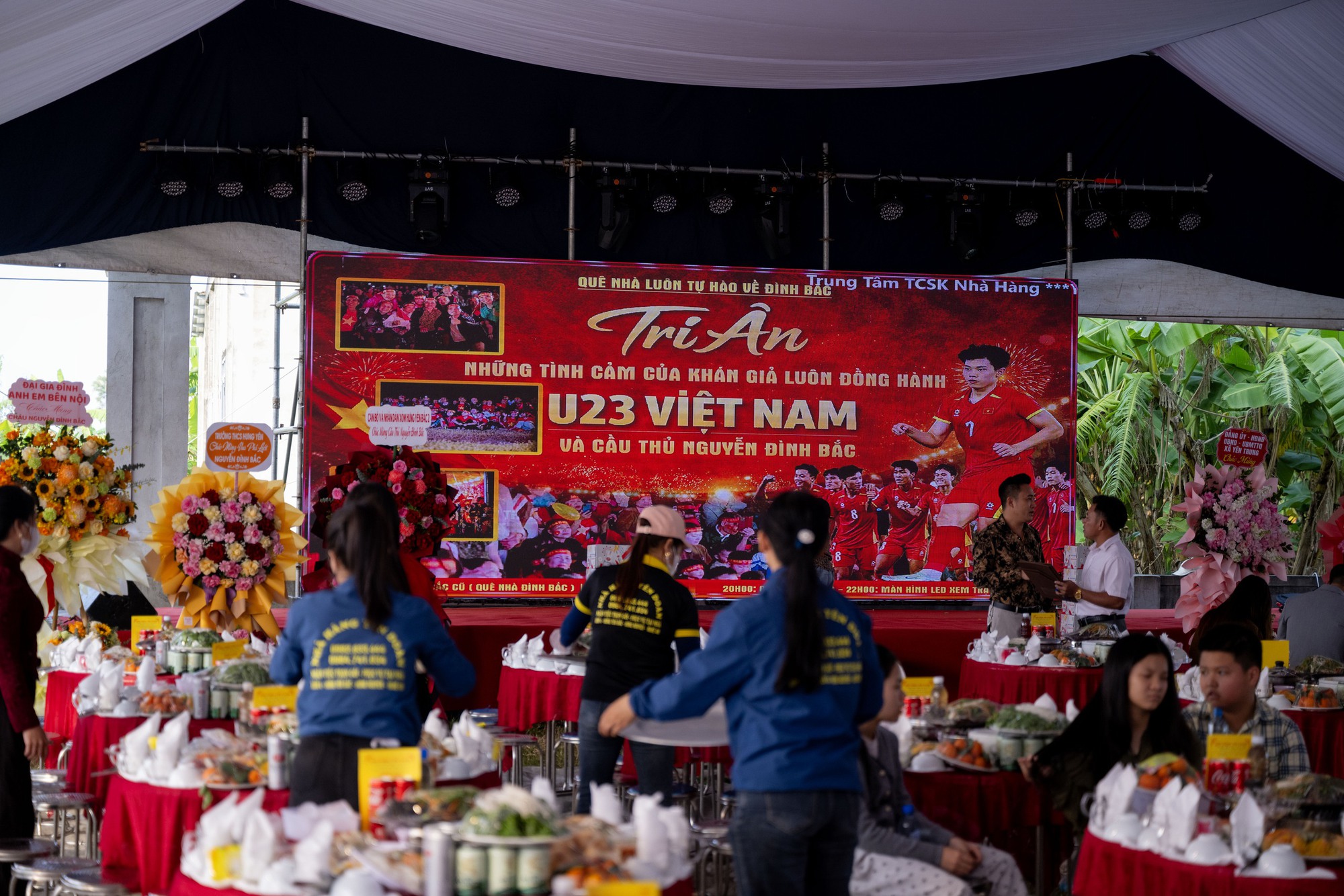 180 m&acirc;m cỗ nh&agrave; Đ&igrave;nh Bắc h&ocirc;m nay- Ảnh 3.