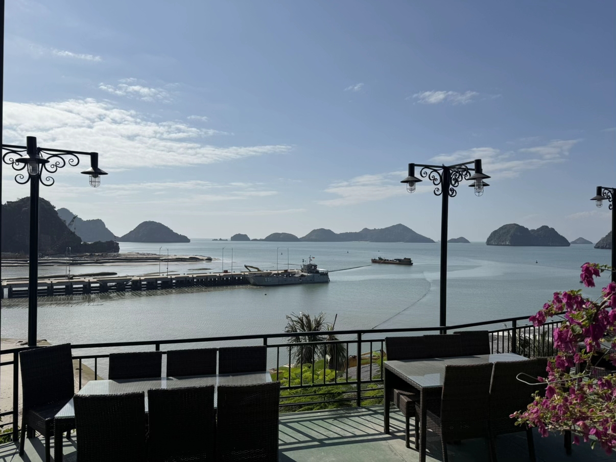 B&atilde;i biển miền Bắc du kh&aacute;ch đi m&ugrave;a đ&ocirc;ng m&agrave; phải thốt l&ecirc;n: 