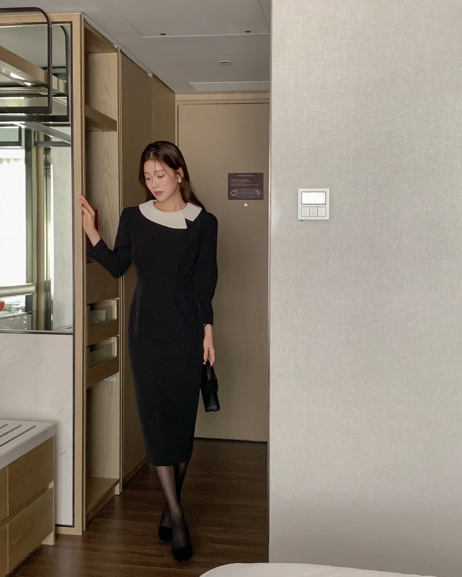 5 mẫu v&aacute;y d&aacute;ng d&agrave;i gi&uacute;p chị em mặc đẹp hơn trong năm 2026- Ảnh 2.