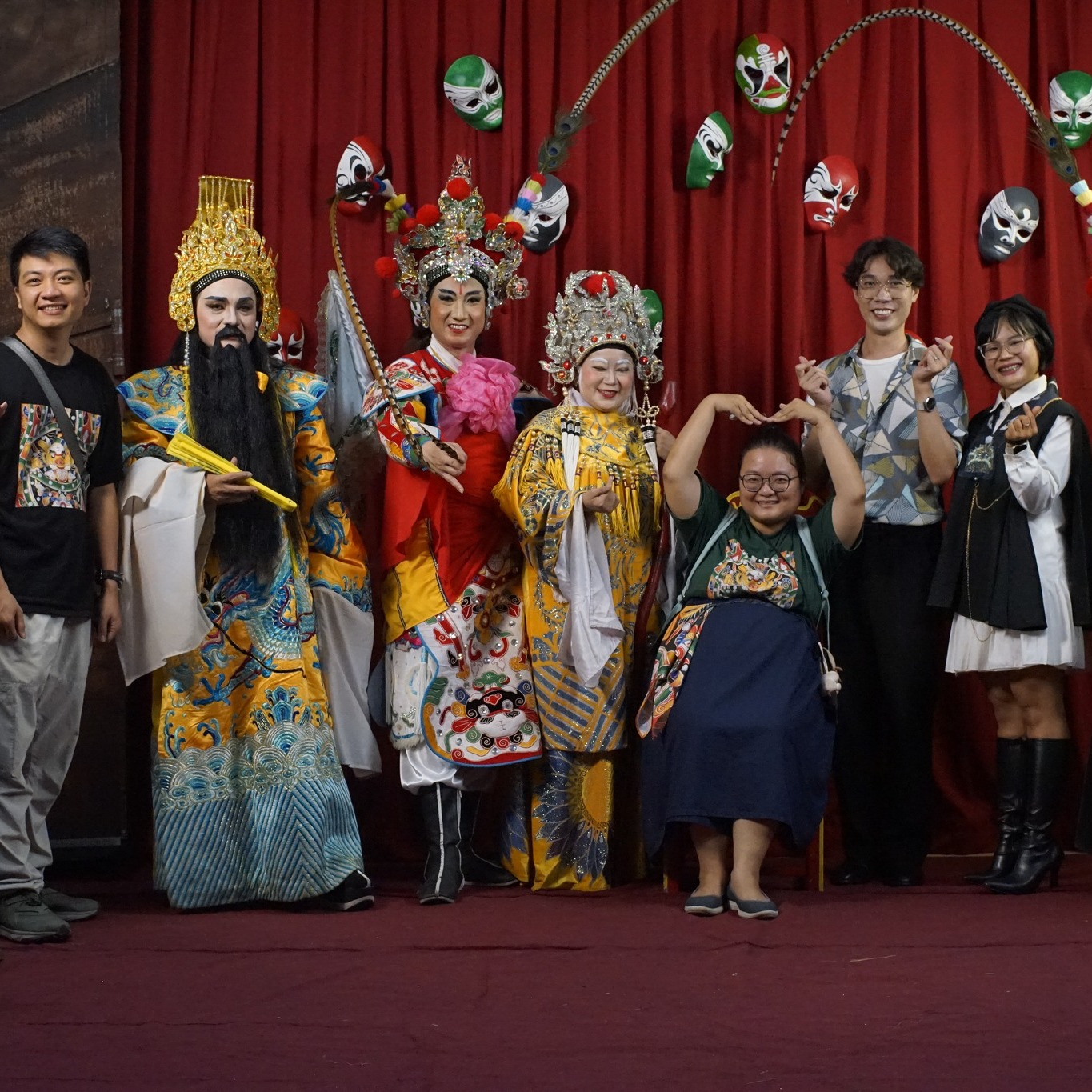 Young Projects đua vote không kém ai tại WeChoice Awards 2025!- Ảnh 5. Young Projects đua vote không kém ai tại WeChoice Awards 2025!- Ảnh 5.