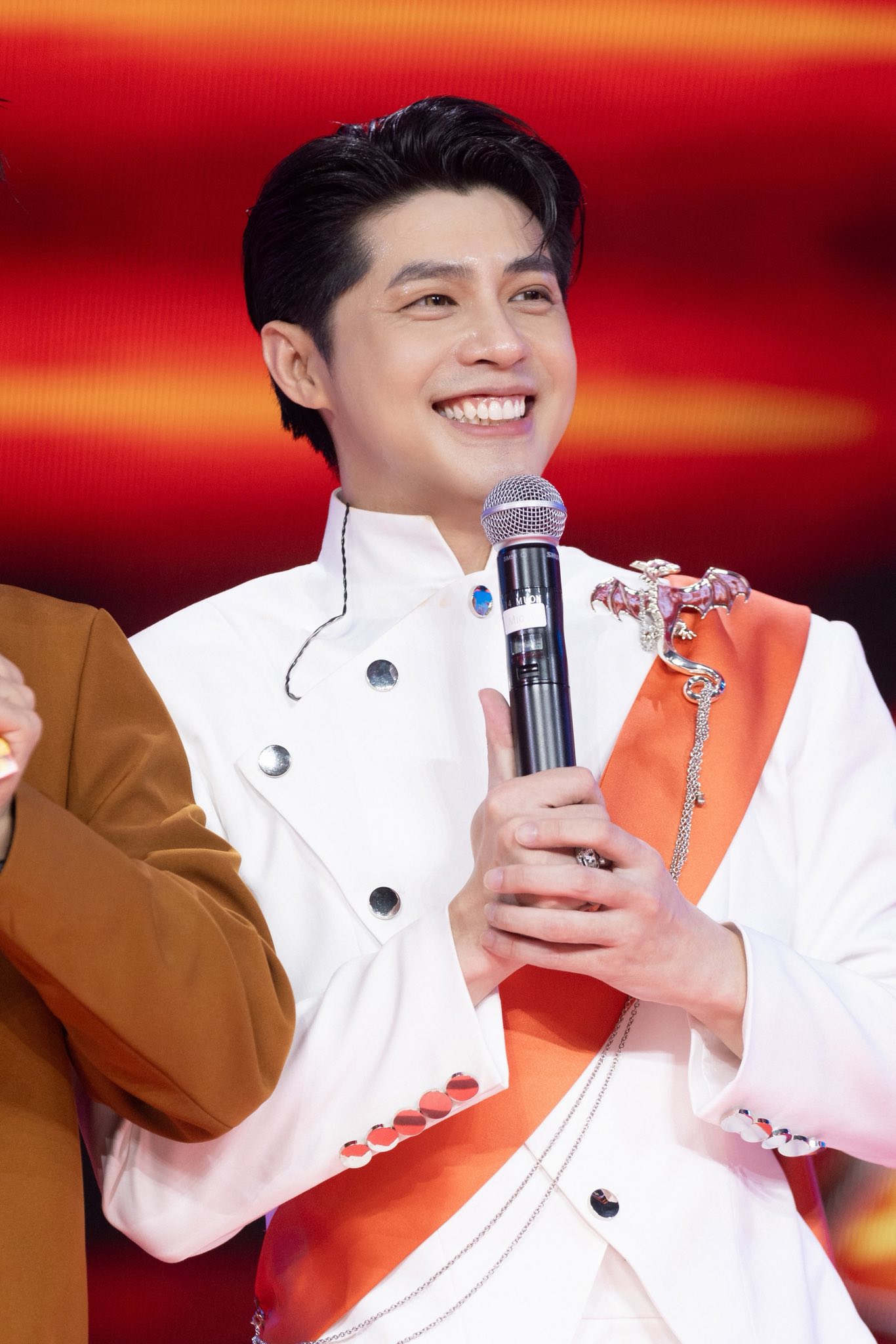 Ca sĩ Việt 3 lần được đề cử đẹp nhất thế giới: Đắt show h&agrave;ng đầu showbiz- Ảnh 7.