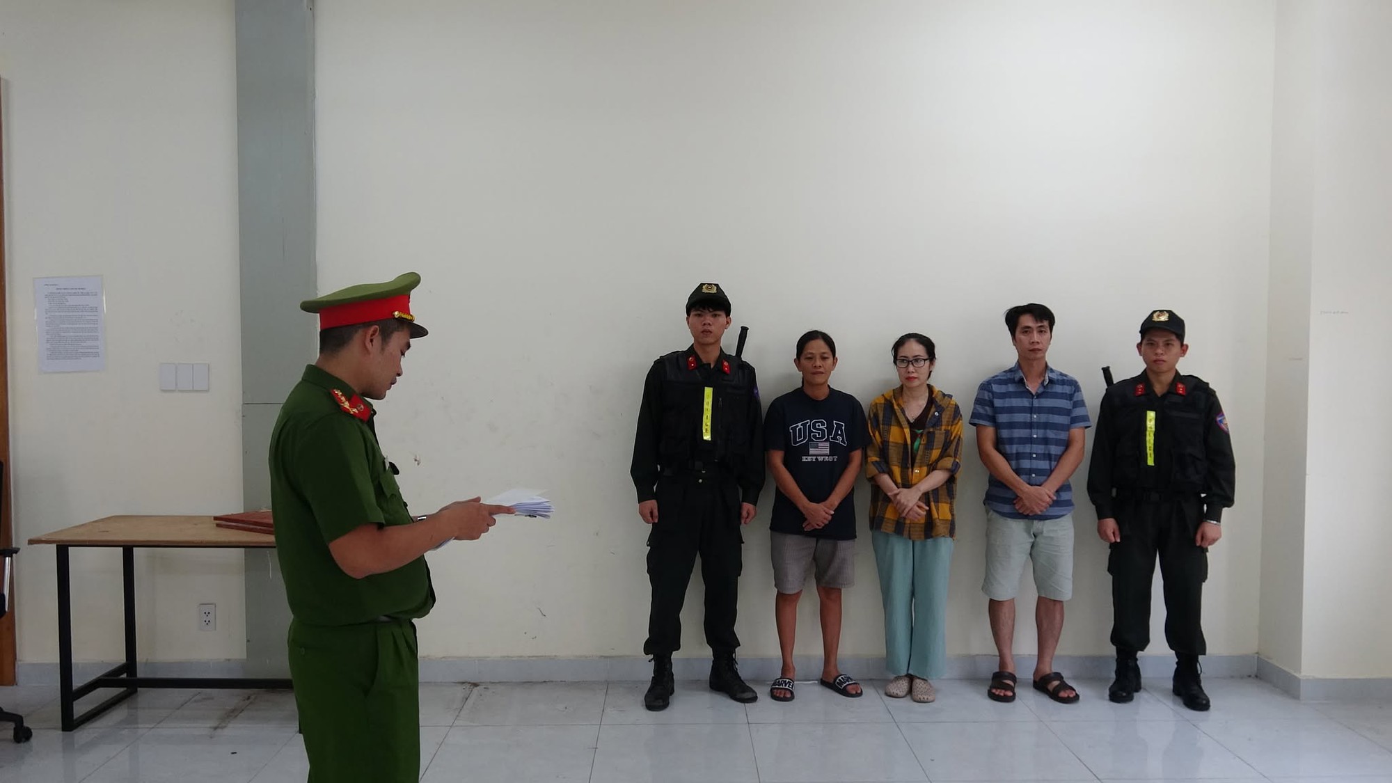 R&ugrave;ng m&igrave;nh đường d&acirc;y "h&ocirc; biến" thạch t&iacute;n g&acirc;y ung thư th&agrave;nh thuốc diệt tủy răng ở TP.HCM, đ&atilde; b&aacute;n hơn 3.000 sản phẩm cho loạt cơ sở nha khoa- Ảnh 1.