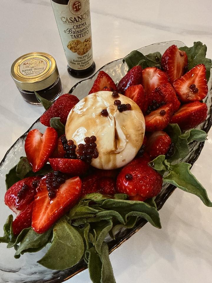 Giải mã món salad dâu Giải mã món salad dâu