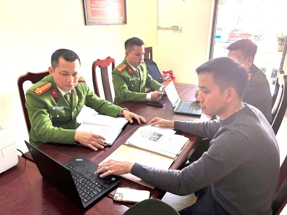 Ph&aacute;t hiện nhiều người chuyển khoản tổng cộng 1 tỷ đồng cho thanh ni&ecirc;n SN 1999 c&oacute; STK 27754XXXX, c&ocirc;ng an v&agrave;o cuộc điều tra x&aacute;c minh- Ảnh 3.