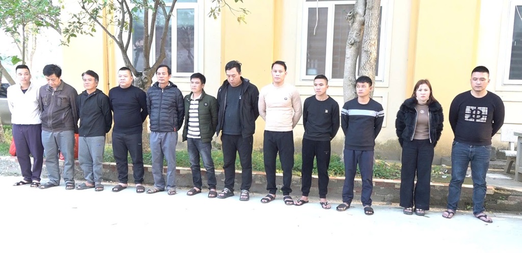 B&iacute; mật trong hầm ngầm c&oacute; 4 lớp cửa th&eacute;p ki&ecirc;n cố lu&ocirc;n c&oacute; người canh g&aacute;c- Ảnh 1.