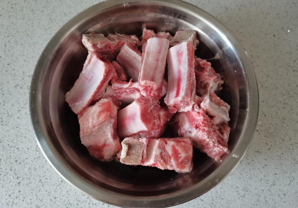 Muốn có món sườn ngon cho Tết này: Đầu bếp giàu kinh nghiệm chỉ cho bạn thao tác quan trọng nhất cần làm trước khi nấu- Ảnh 7.