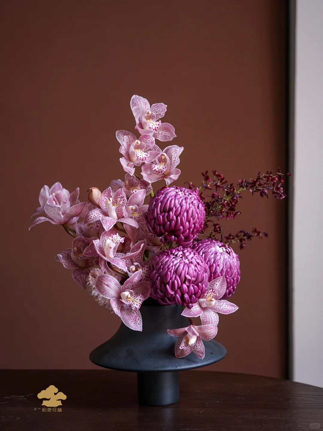 Kh&ocirc;ng phải mẫu đơn, cũng chẳng phải c&uacute;c thường: Lo&agrave;i hoa lạ đang khiến chị em l&ugrave;ng sục để "đổi gi&oacute;" b&agrave;n tr&agrave; ng&agrave;y Tết- Ảnh 7.