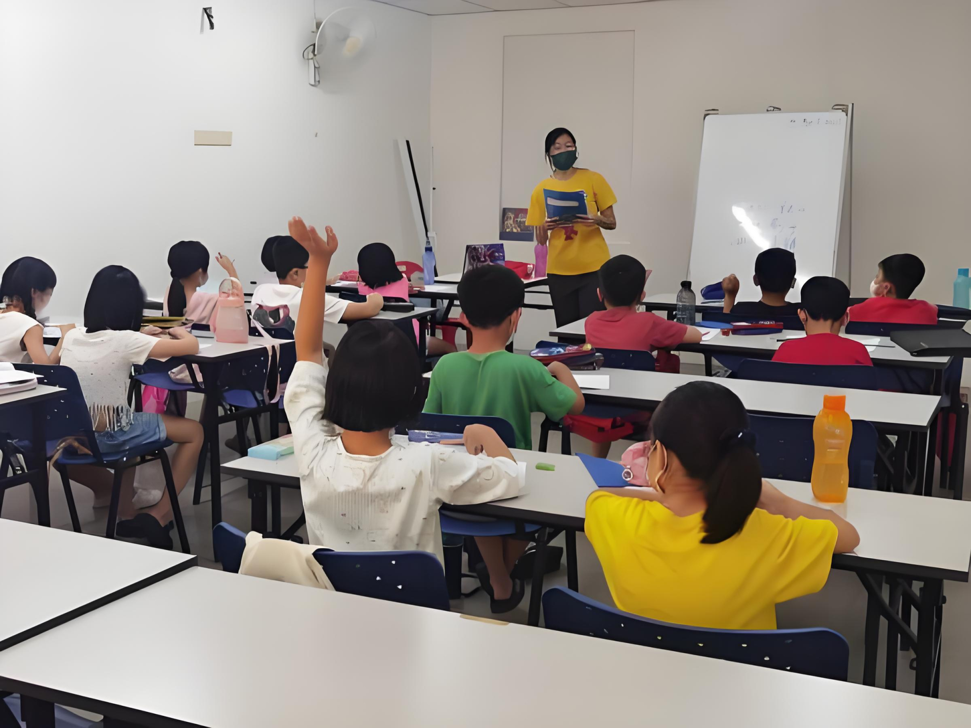 Gi&aacute;o vi&ecirc;n 30 năm đứng lớp n&oacute;i thằng: Th&agrave; con học k&eacute;m một ch&uacute;t, c&ograve;n hơn vội v&agrave;ng đưa con đi học th&ecirc;m- Ảnh 2.