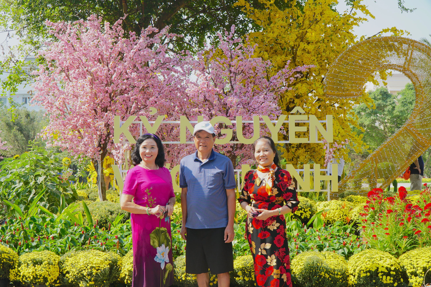 'Đất v&agrave;ng' bỏ hoang giữa trung t&acirc;m TPHCM th&agrave;nh c&ocirc;ng vi&ecirc;n đ&ocirc;ng vui dịp Tết- Ảnh 5.