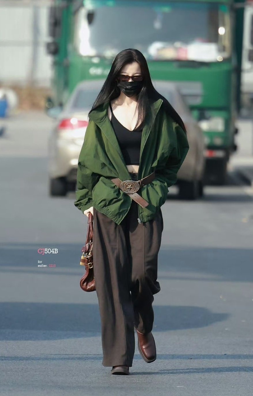 Ngoại lệ showbiz: Mỹ nh&acirc;n bị ch&ecirc; đủ đường, chỉ ri&ecirc;ng style l&agrave; d&acirc;n t&igrave;nh khen tới tấp, thậm ch&iacute; c&ograve;n copy- Ảnh 12.