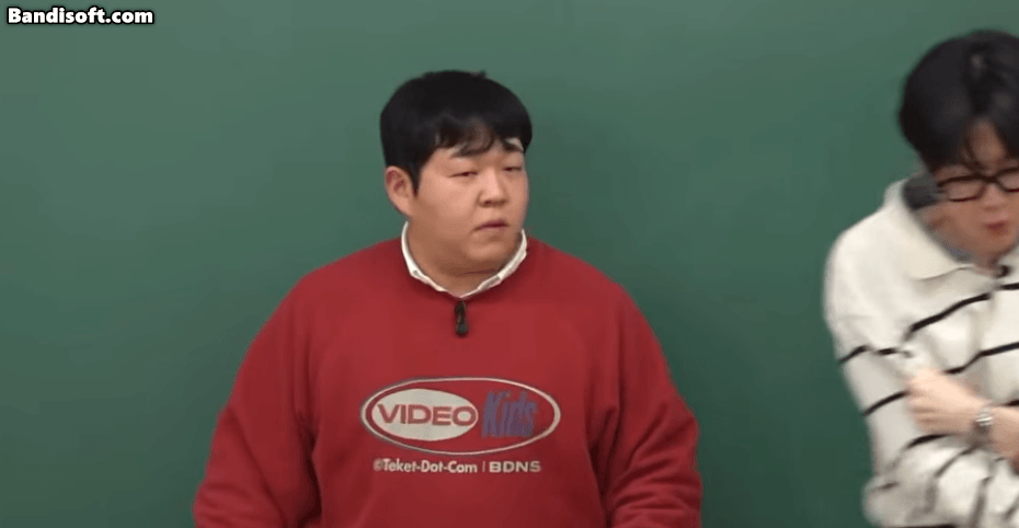 Cặp đ&ocirc;i ng&ocirc;n t&igrave;nh tr&ecirc;n phim y&ecirc;u thắm thiết, ngo&agrave;i đời kh&ocirc;ng nh&igrave;n mặt nhau: T&uacute;m &aacute;o g&acirc;y lộn trước cả trăm ngh&igrave;n người- Ảnh 4.