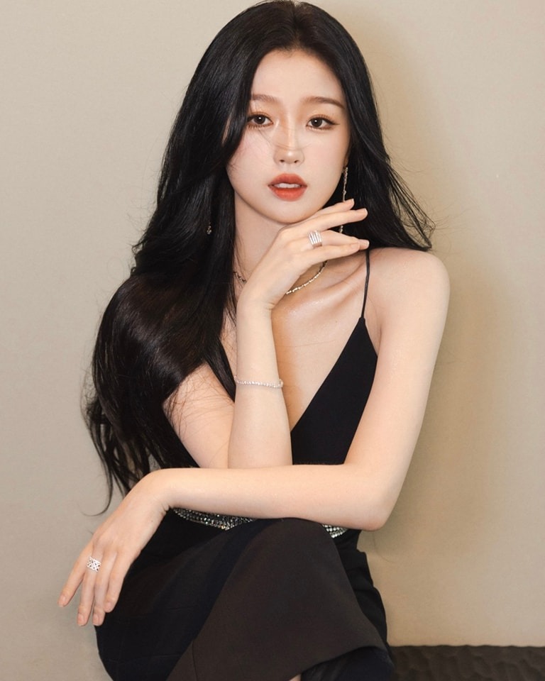 Ngoại lệ showbiz: Mỹ nh&acirc;n bị ch&ecirc; đủ đường, chỉ ri&ecirc;ng style l&agrave; d&acirc;n t&igrave;nh khen tới tấp, thậm ch&iacute; c&ograve;n copy- Ảnh 1.