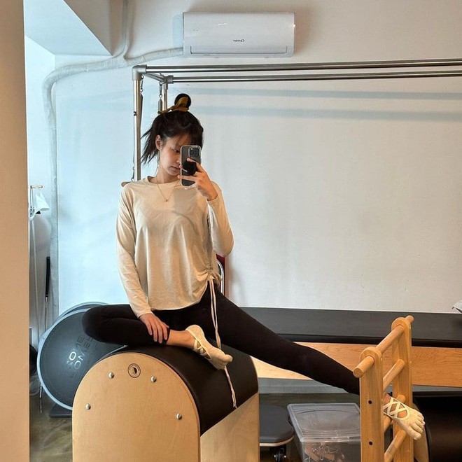 Nữ idol g&atilde;y cổ v&igrave; tập pilates- Ảnh 8.