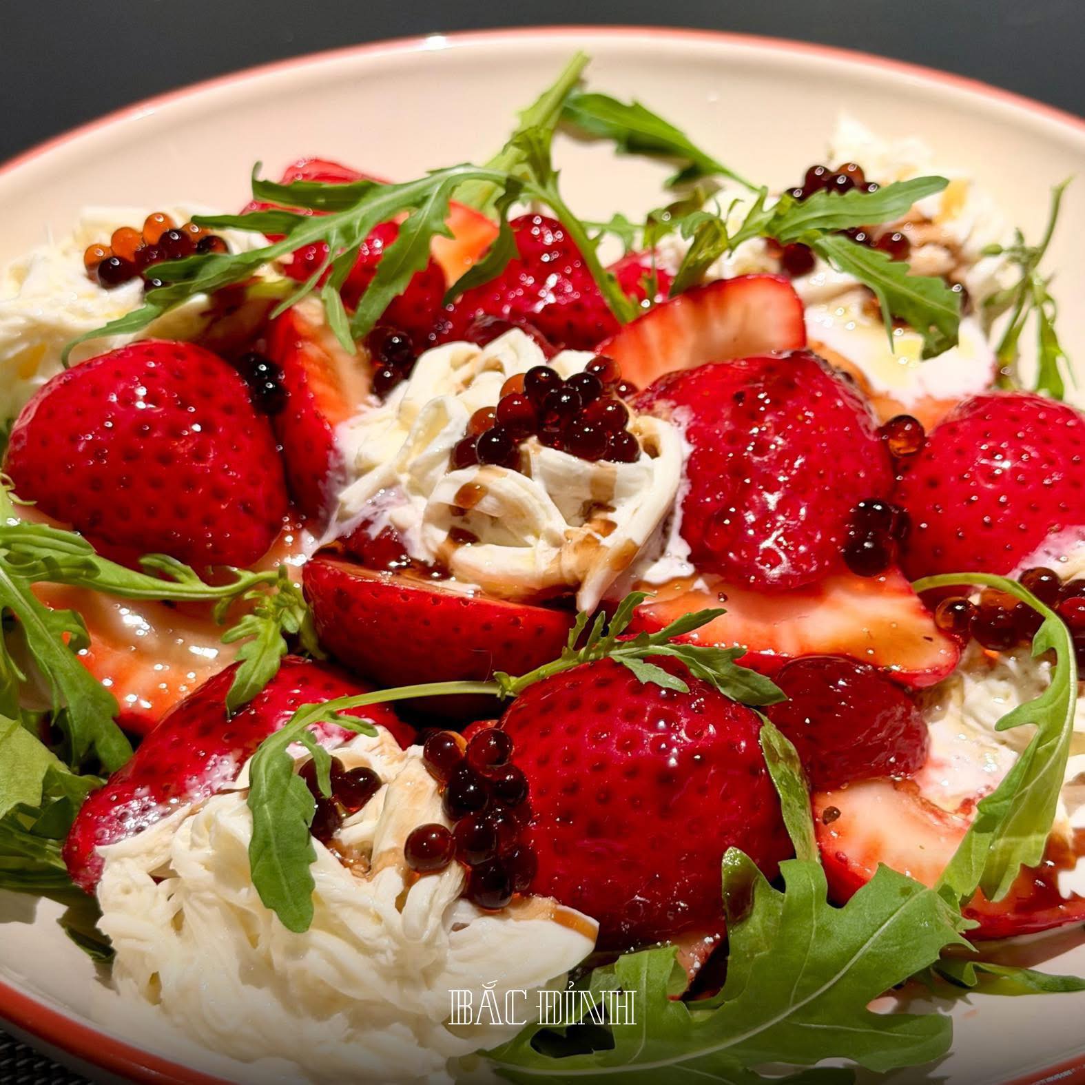 Giải mã món salad dâu Giải mã món salad dâu