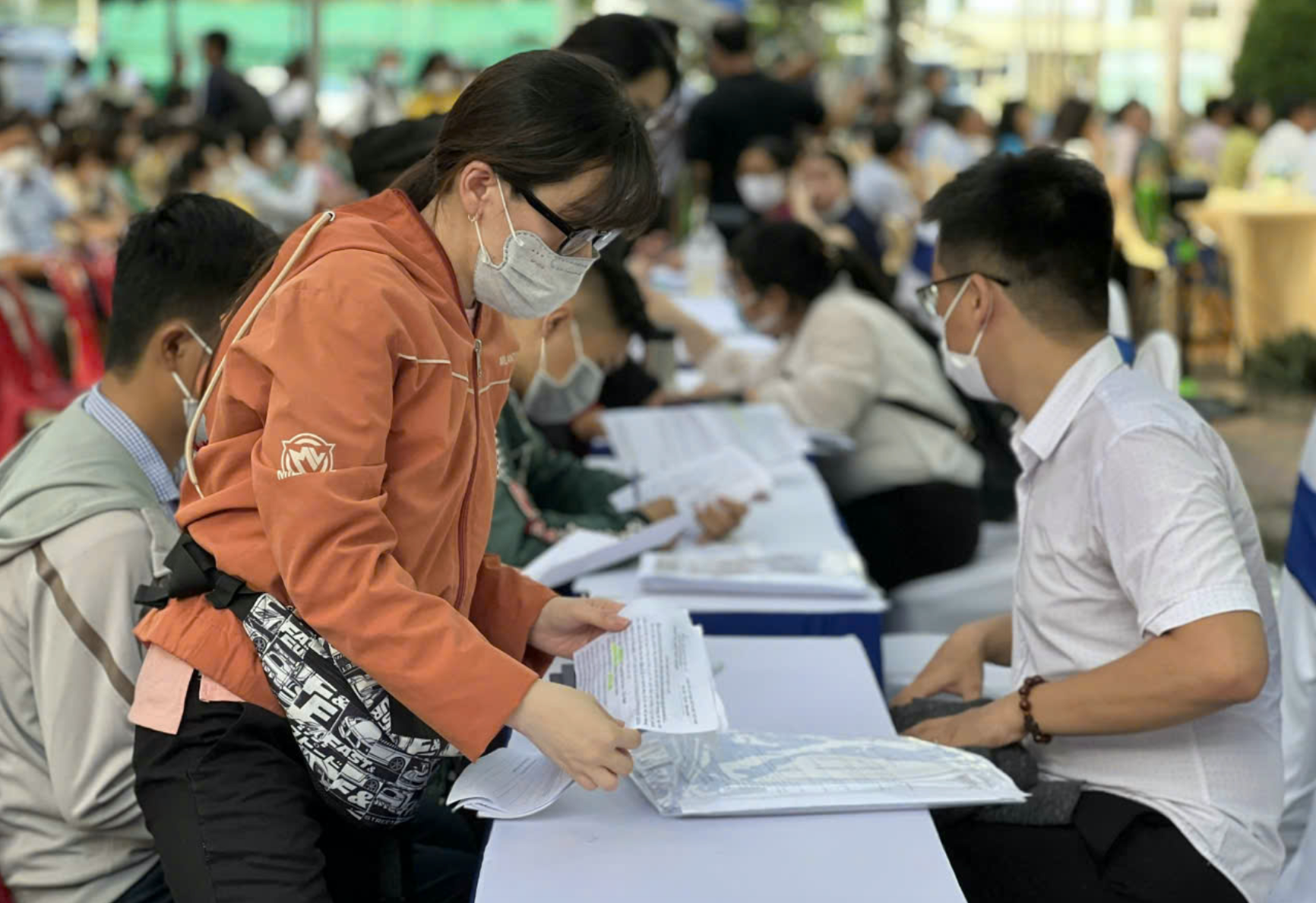 Lao động biết tiếng Trung được săn đón, thu nhập cao hơn đến 40%- Ảnh 1. Lao động biết tiếng Trung được săn đón, thu nhập cao hơn đến 40%- Ảnh 1.