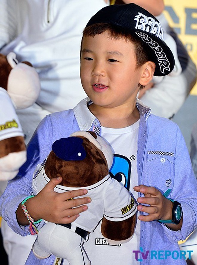 Sao nh&iacute; hot nhất Bố Ơi M&igrave;nh Đi Đ&acirc;u Thế nay lột x&aacute;c như VĐV thể h&igrave;nh, thả th&iacute;nh chấn động tr&ecirc;n s&oacute;ng truyền h&igrave;nh- Ảnh 5.