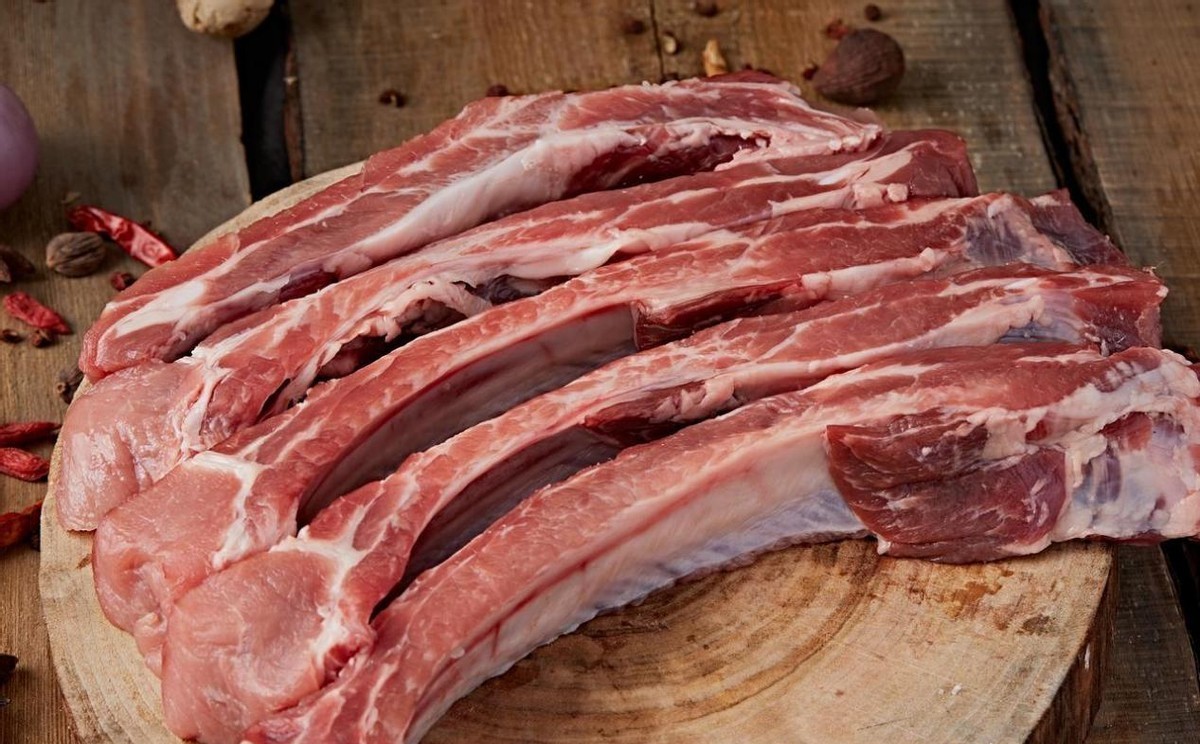 Muốn có món sườn ngon cho Tết này: Đầu bếp giàu kinh nghiệm chỉ cho bạn thao tác quan trọng nhất cần làm trước khi nấu- Ảnh 1.