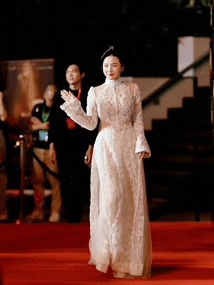 Ai hại Midu ra nông nỗi này?- Ảnh 2. Ai hại Midu ra nông nỗi này?- Ảnh 2.